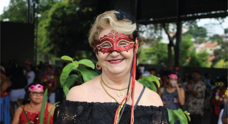 Baile de Carnaval no Centro de Referência da Pessoa Idosa